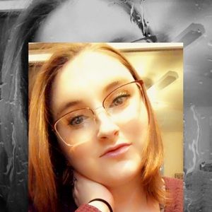 Meet your Posher, Michaela